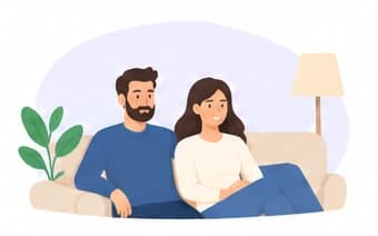 Couple détendu dans son salon après les travaux